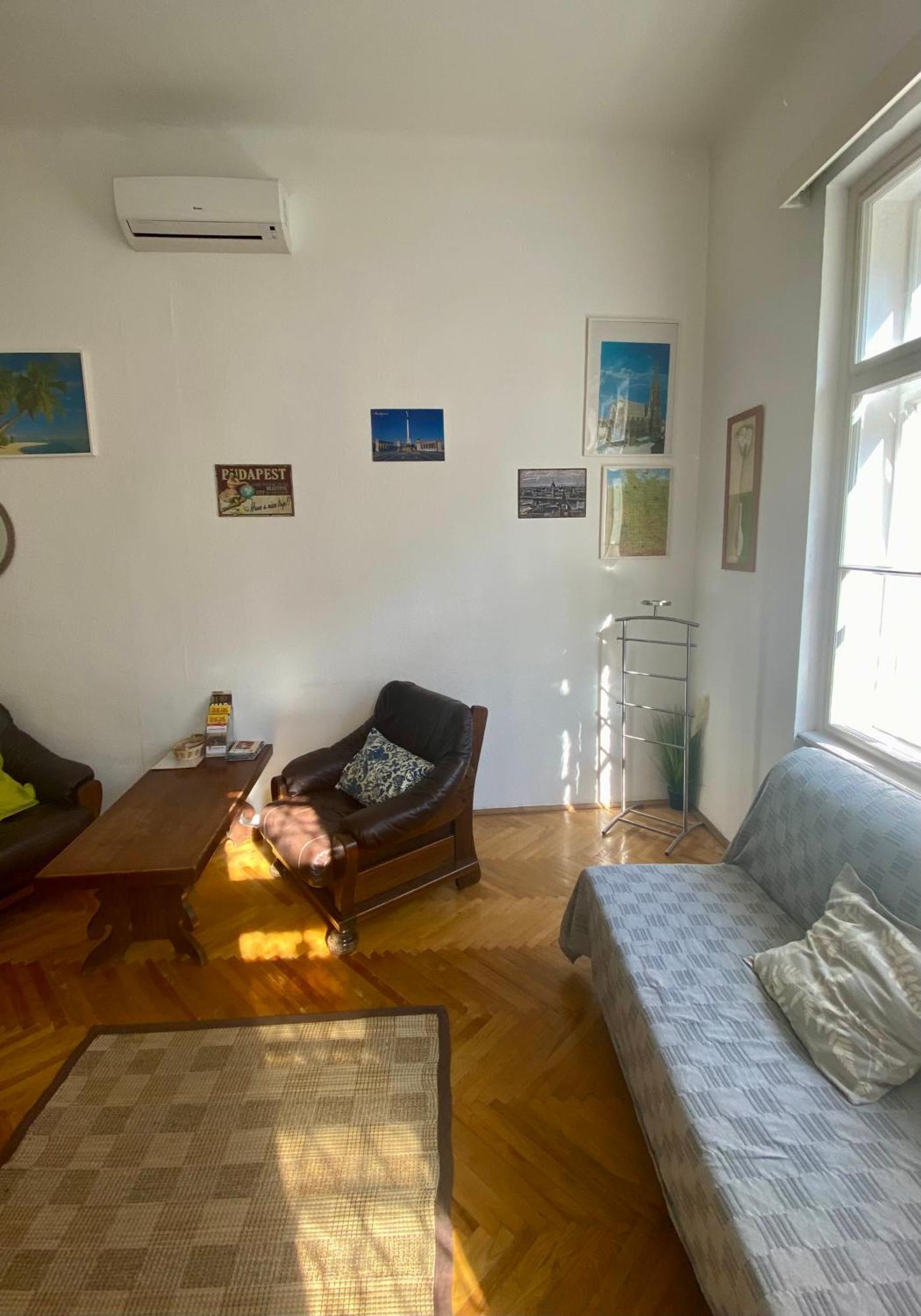 Astoria Apartment บูดาเปสต์ ภายนอก รูปภาพ